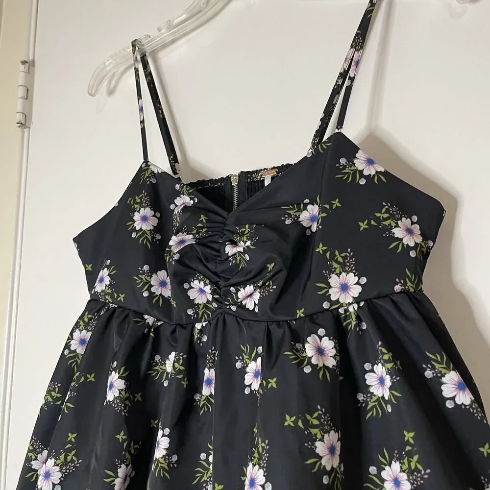 NEW! Free people In A Bubble Mini Dress black floral size medium $128